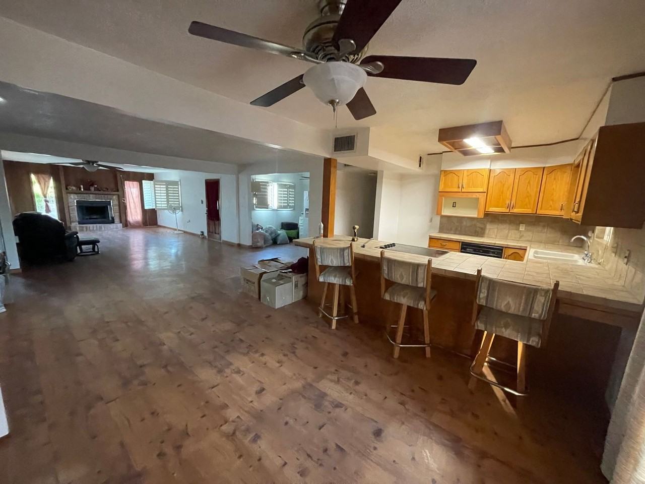 39721 E Kansas Ave - Photo 2 of 8