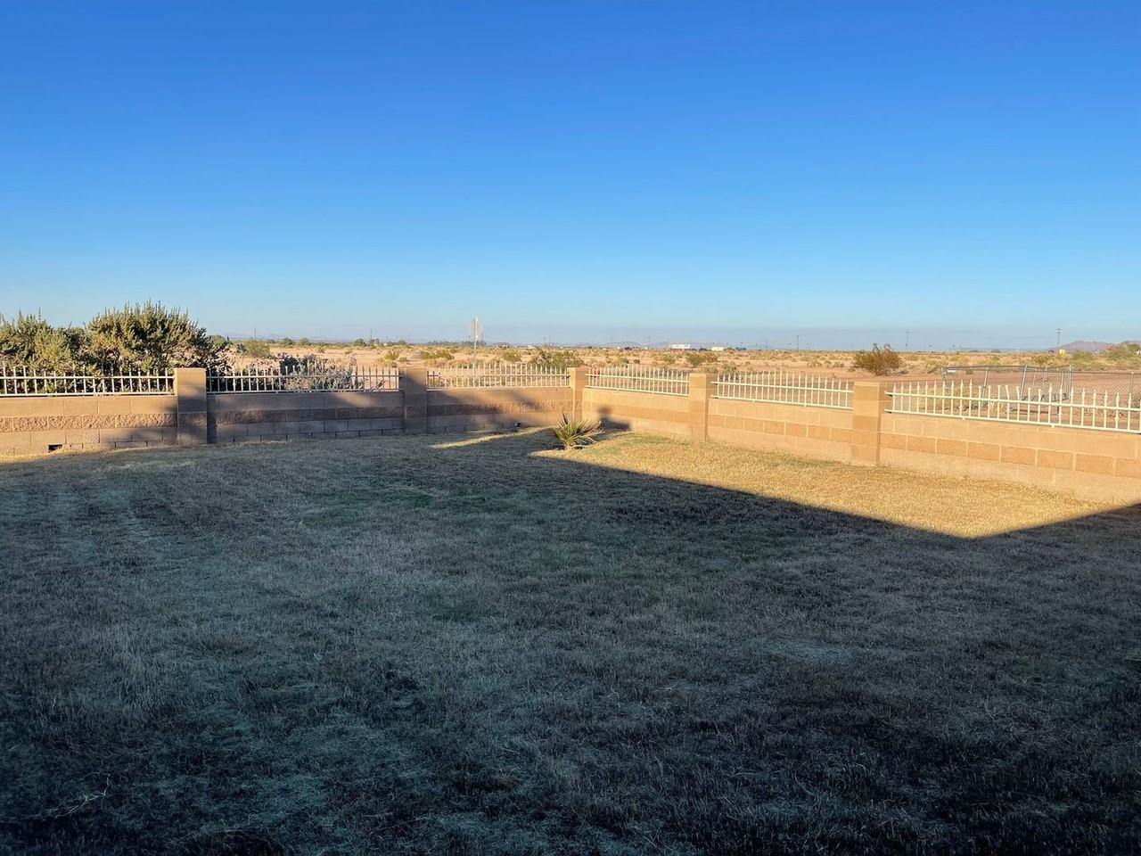 39721 E Kansas Ave - Photo 3 of 8