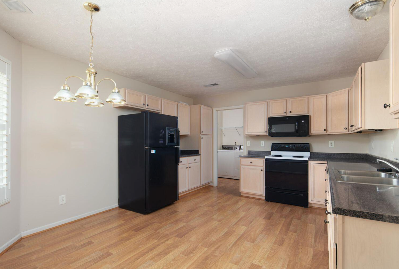 2116 Allegheny Way - Photo 5 of 14