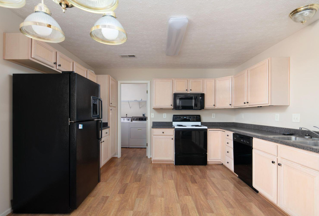 2116 Allegheny Way - Photo 6 of 14