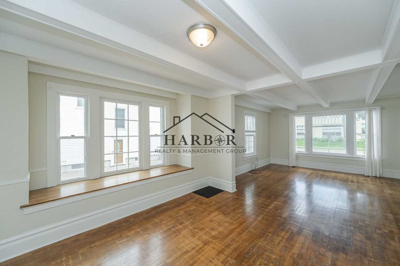 20 11th Ave Se - Photo 3 of 24