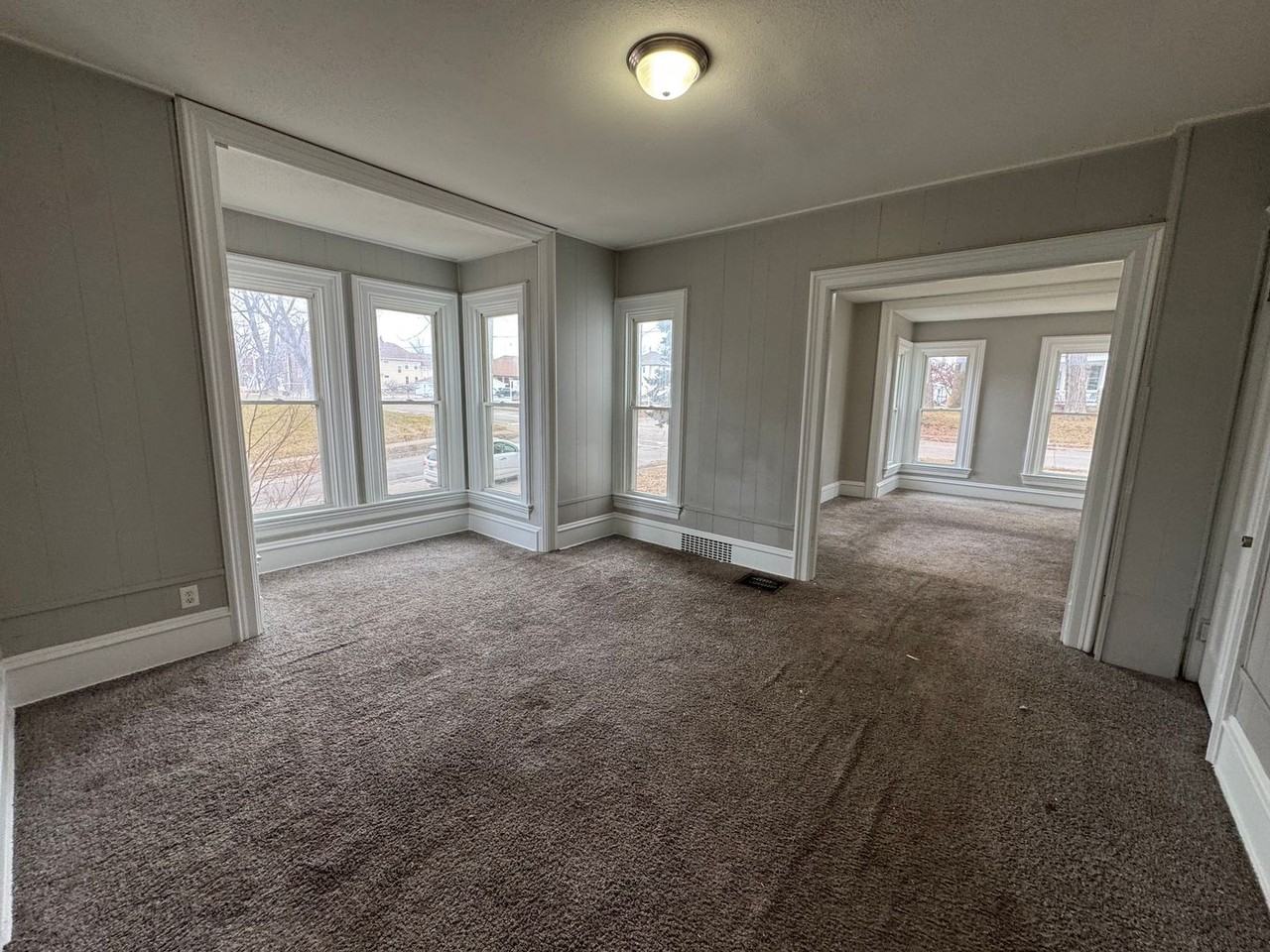 1155 12th Ave - Photo 3 of 15