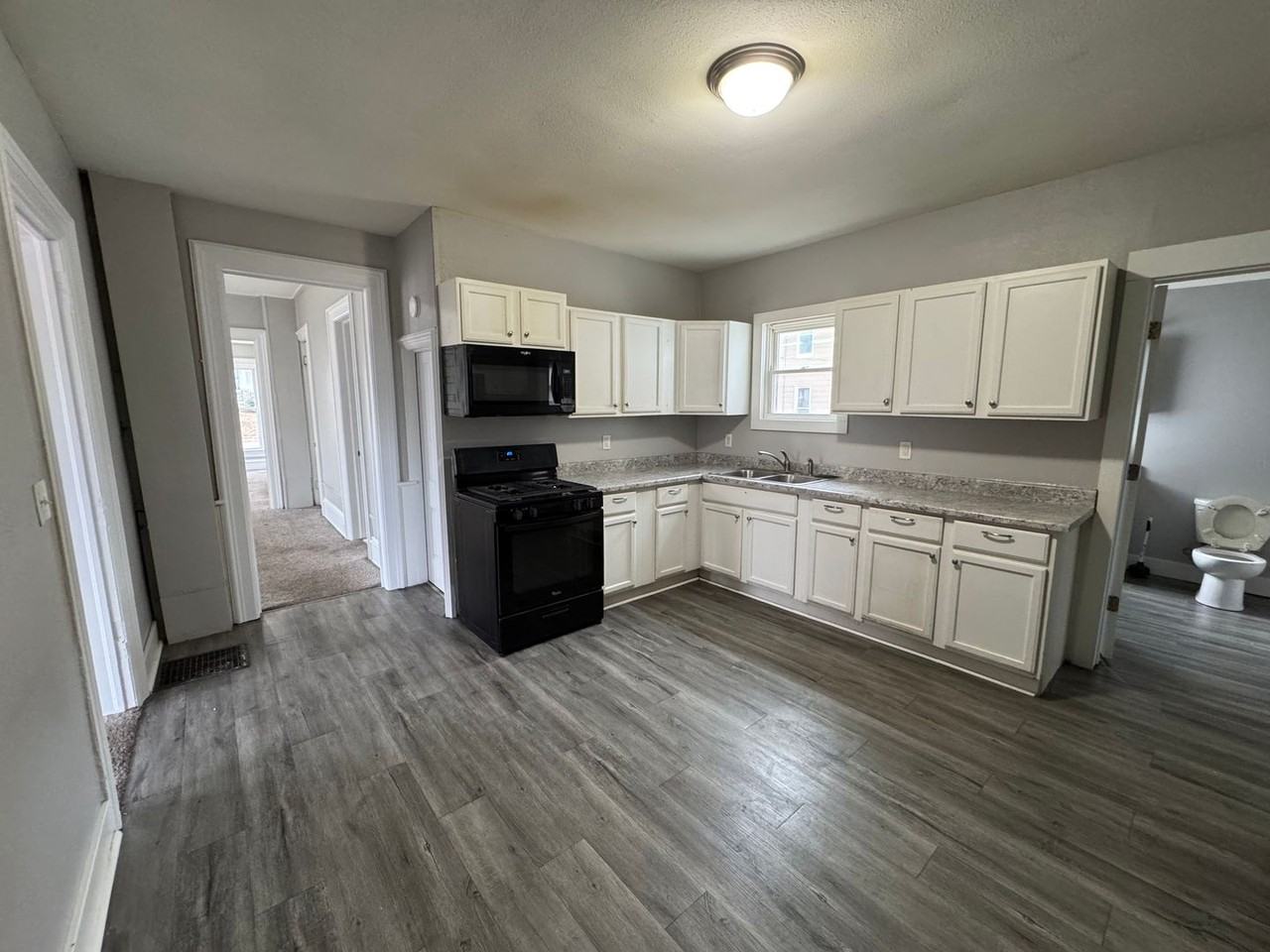 1155 12th Ave - Photo 6 of 15