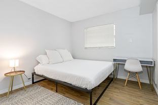 1 Bedroom, 1 Bath unit with outdoor amenities and walkability - Photo 1 of 1