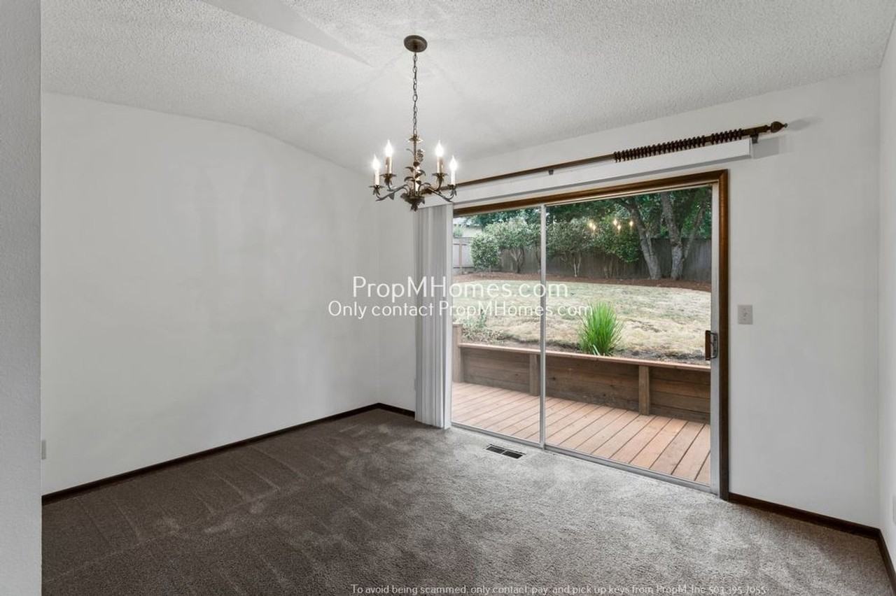 16971 Greentree Ave - Photo 7 of 37