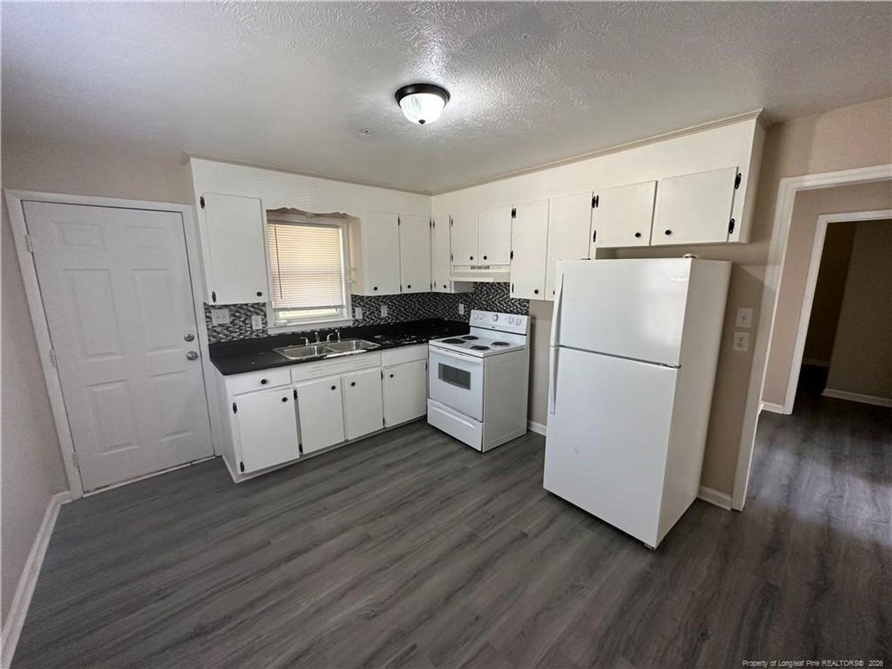 4944 Fieldcrest Dr - Photo 6 of 7