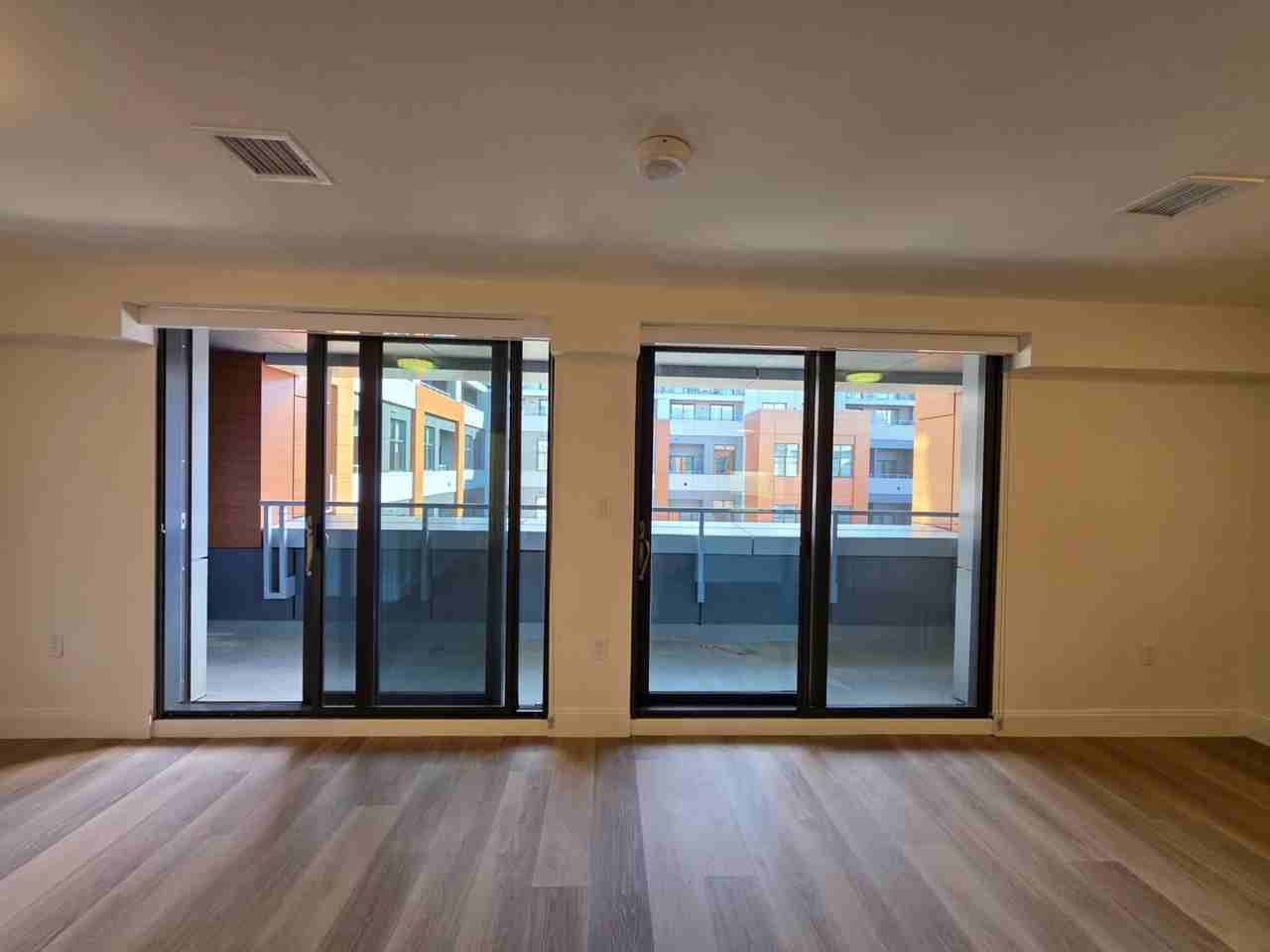 1077 Commonwealth Ave - Photo 6 of 18