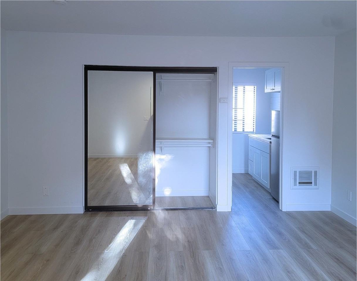 5122 Dunbar Dr - Photo 7 of 15