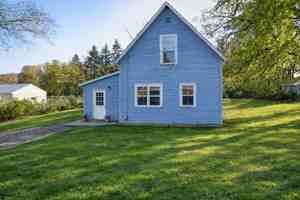 featured image of 1002 Lindoo Ave E