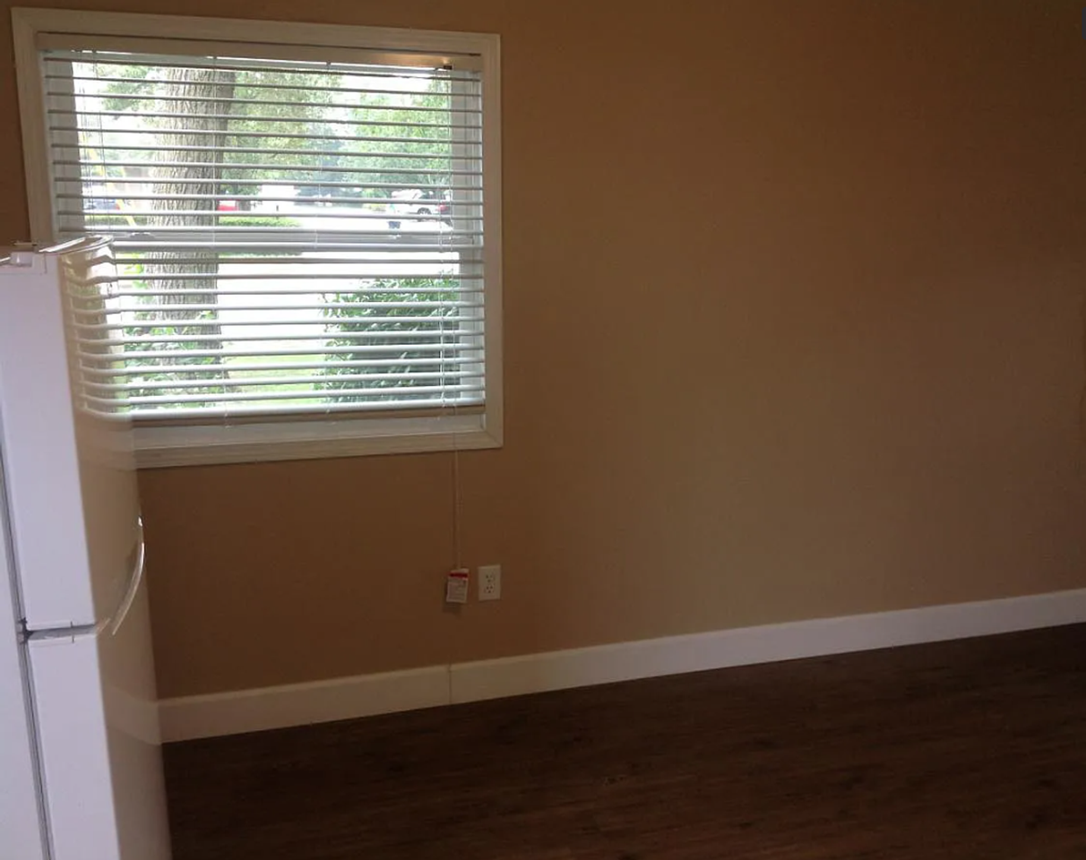 104 Buena Vista Dr - Photo 2 of 17