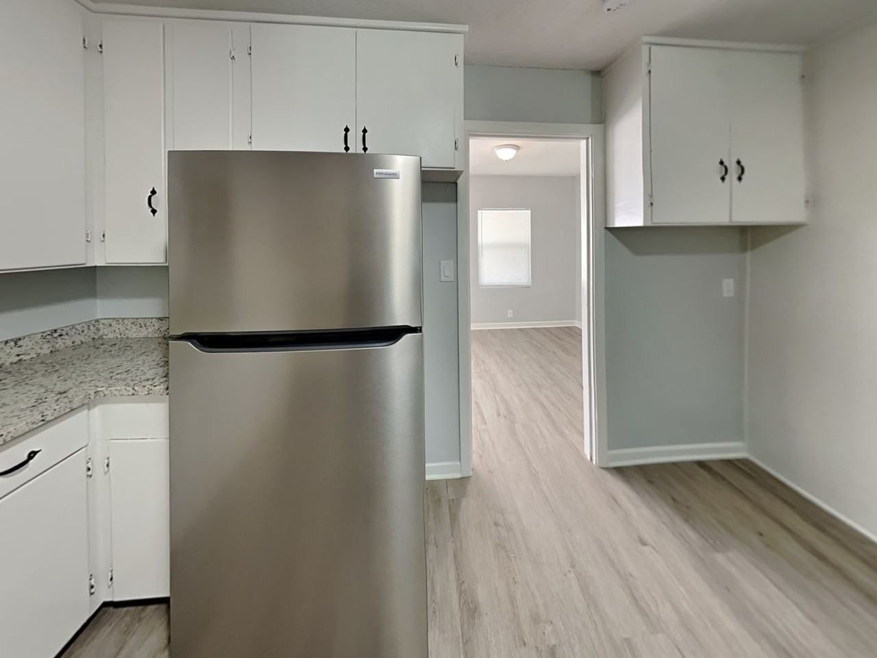 5848 Coleman St - Photo 4 of 17