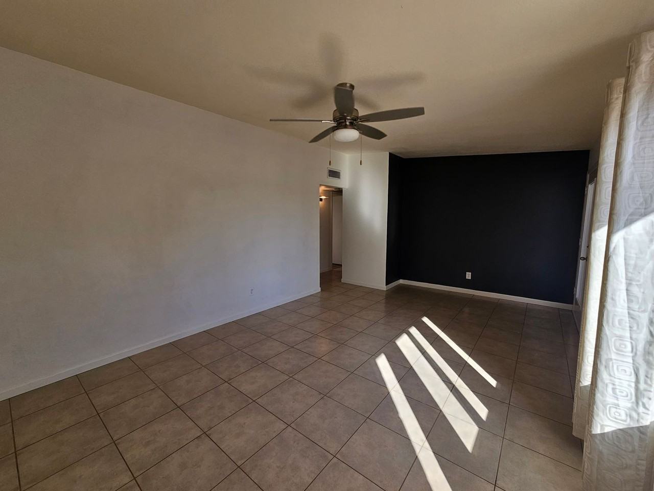 2428 E La Jolla Dr - Photo 3 of 33