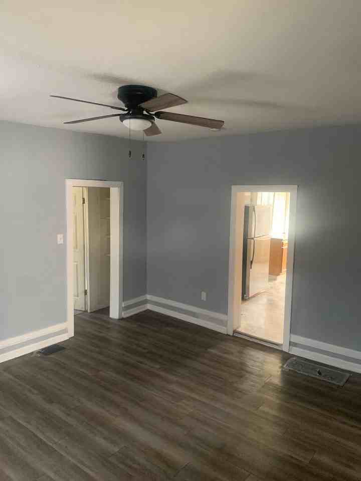 618 S 14th St - Photo 2 of 8