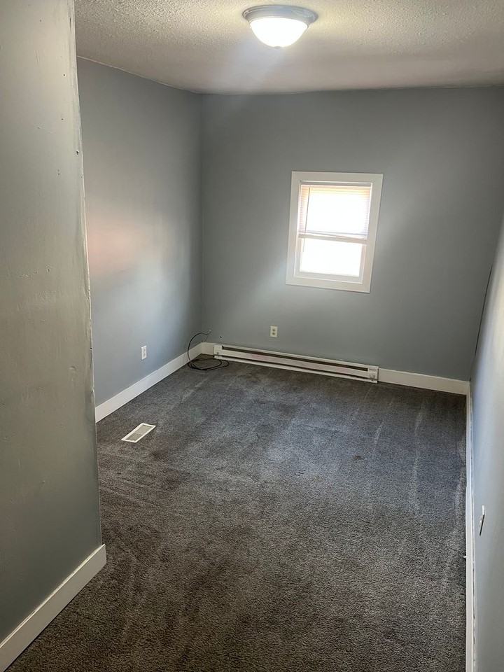 618 S 14th St - Photo 4 of 8