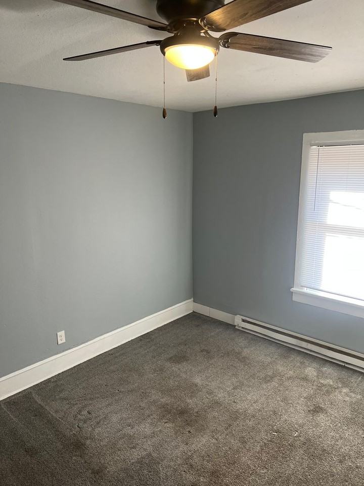 618 S 14th St - Photo 5 of 8