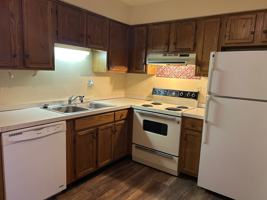 featured image of 421 N Chestnut St