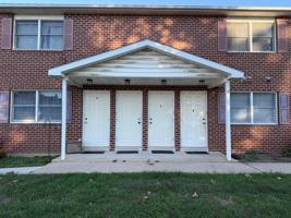 featured image of 421 N Chestnut St