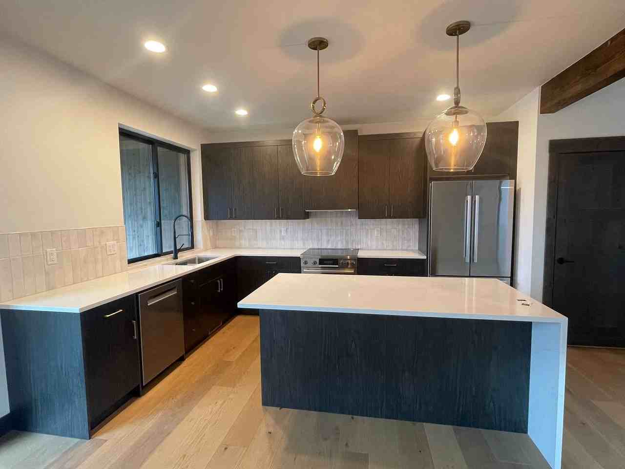 1934 Whitefish Ave - Photo 6 of 50