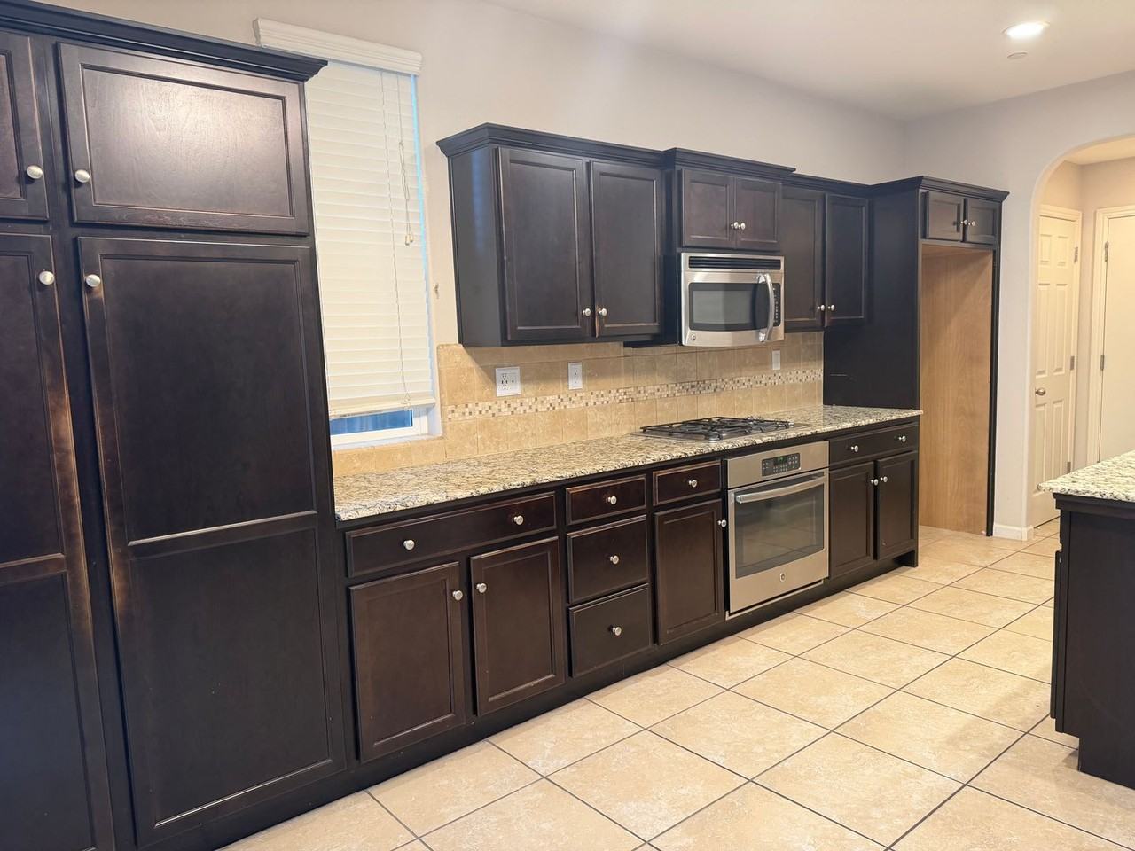 3569 Magnificent Way - Photo 6 of 19