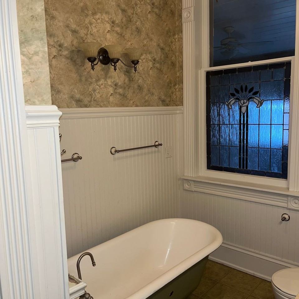 107 N Main St - Photo 5 of 14