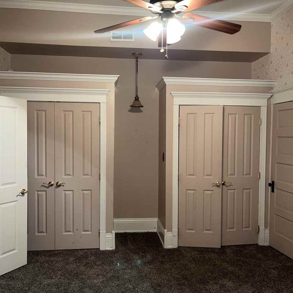 107 N Main St - Photo 7 of 14