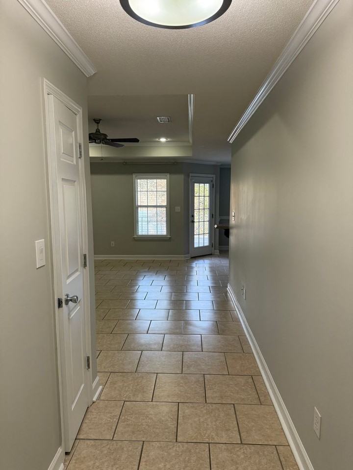 5 Eleanor Pl - Photo 2 of 18