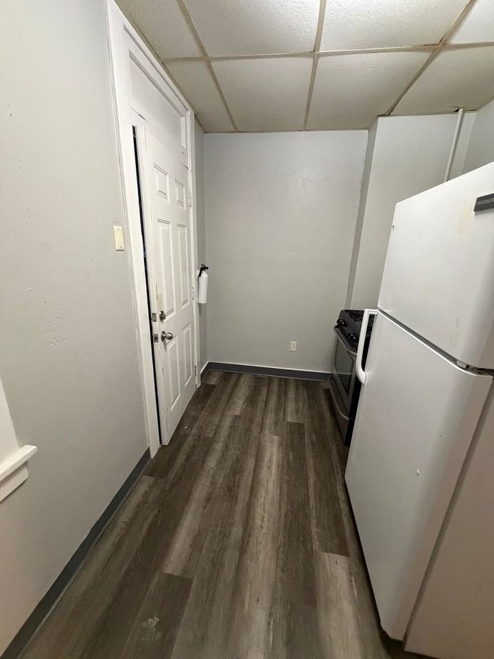 208-212 Brighton Road - Photo 4 of 37