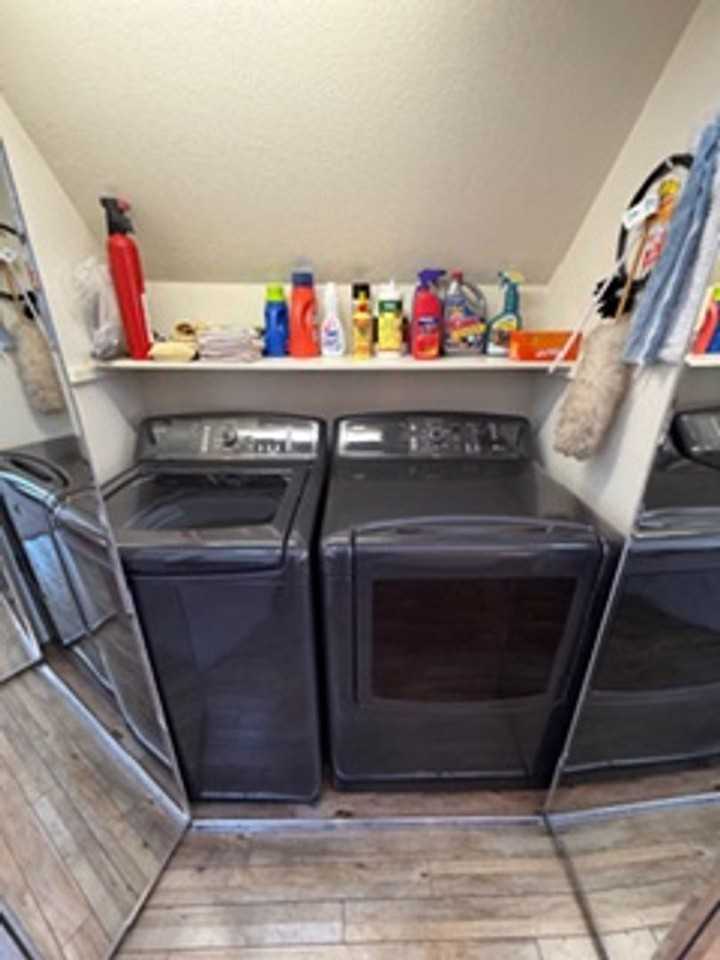 949 Dana Ct #13 - Photo 3 of 30