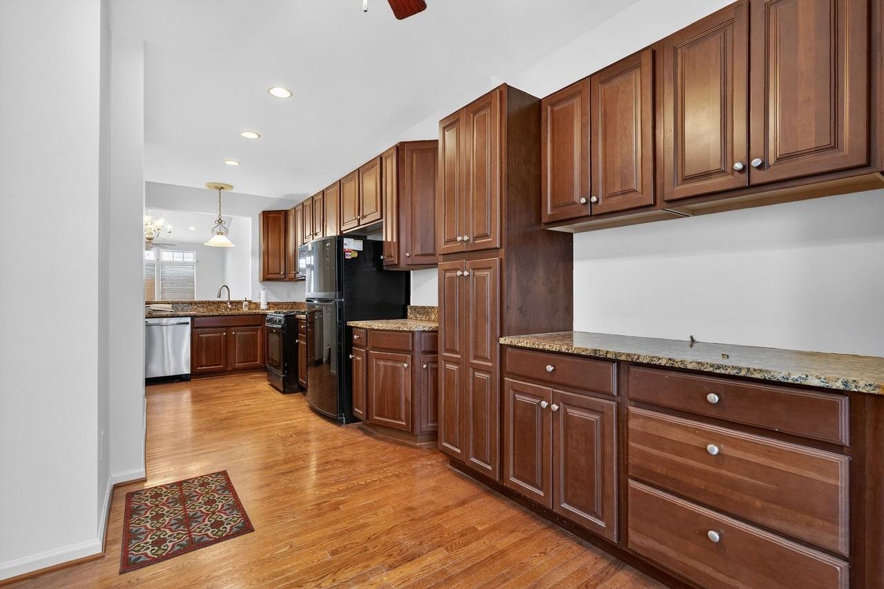 3 Weber Ave - Photo 5 of 26