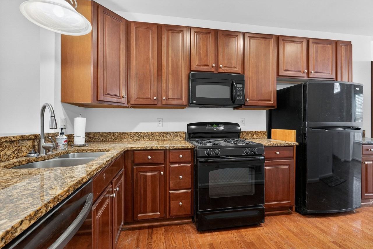 3 Weber Ave - Photo 6 of 26