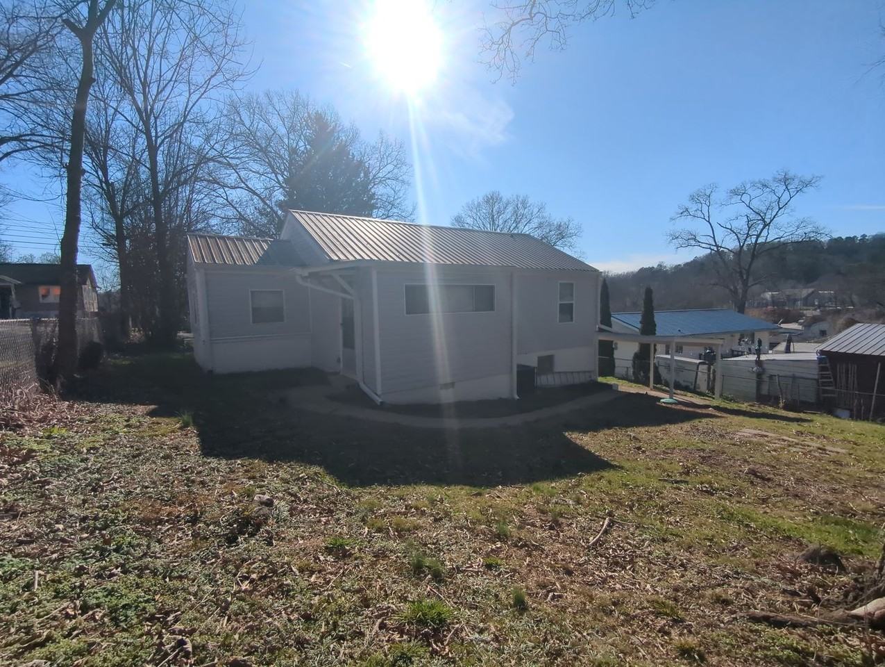 456 Warren St - Photo 4 of 22