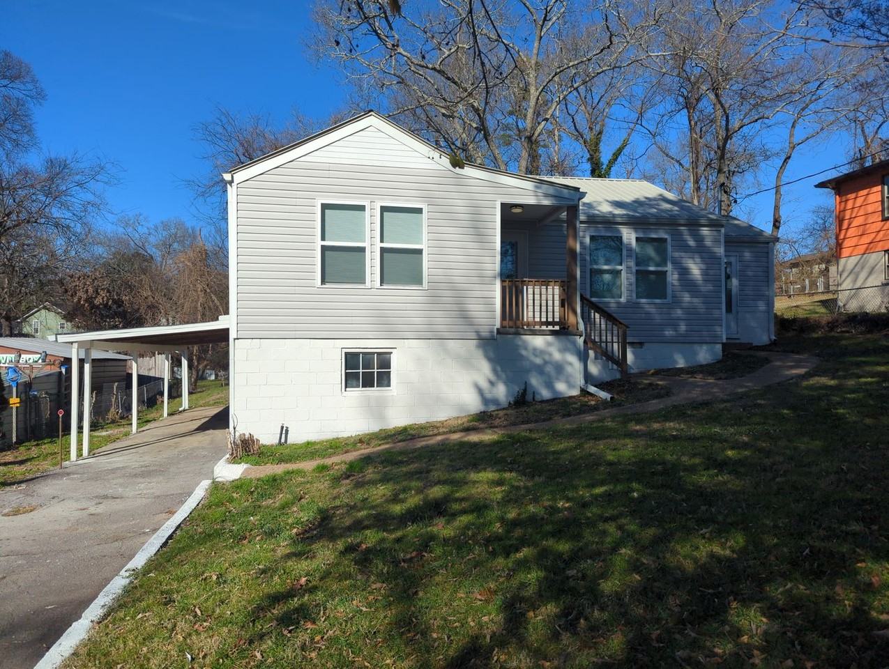 456 Warren St - Photo 5 of 22