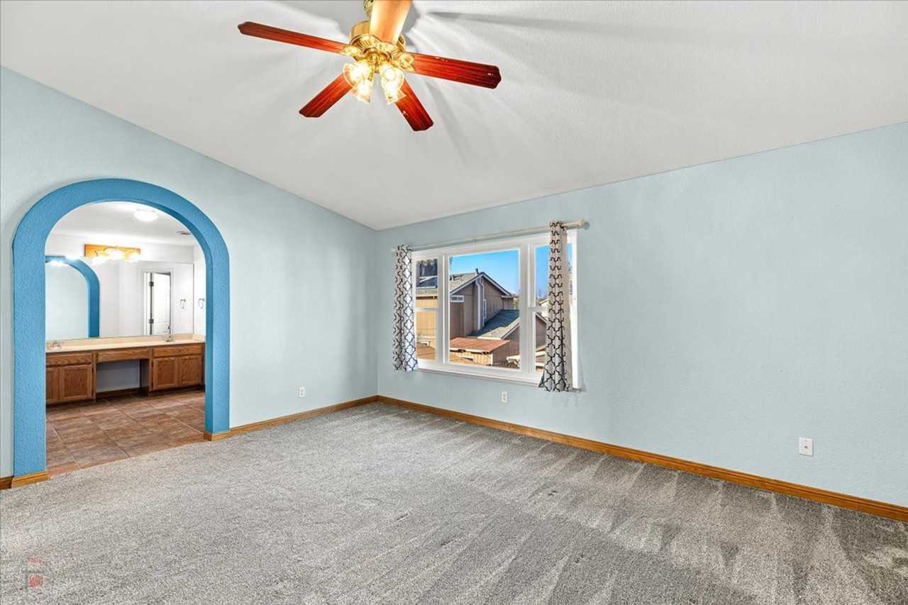 833 Mackilhaffy Dr - Photo 6 of 10