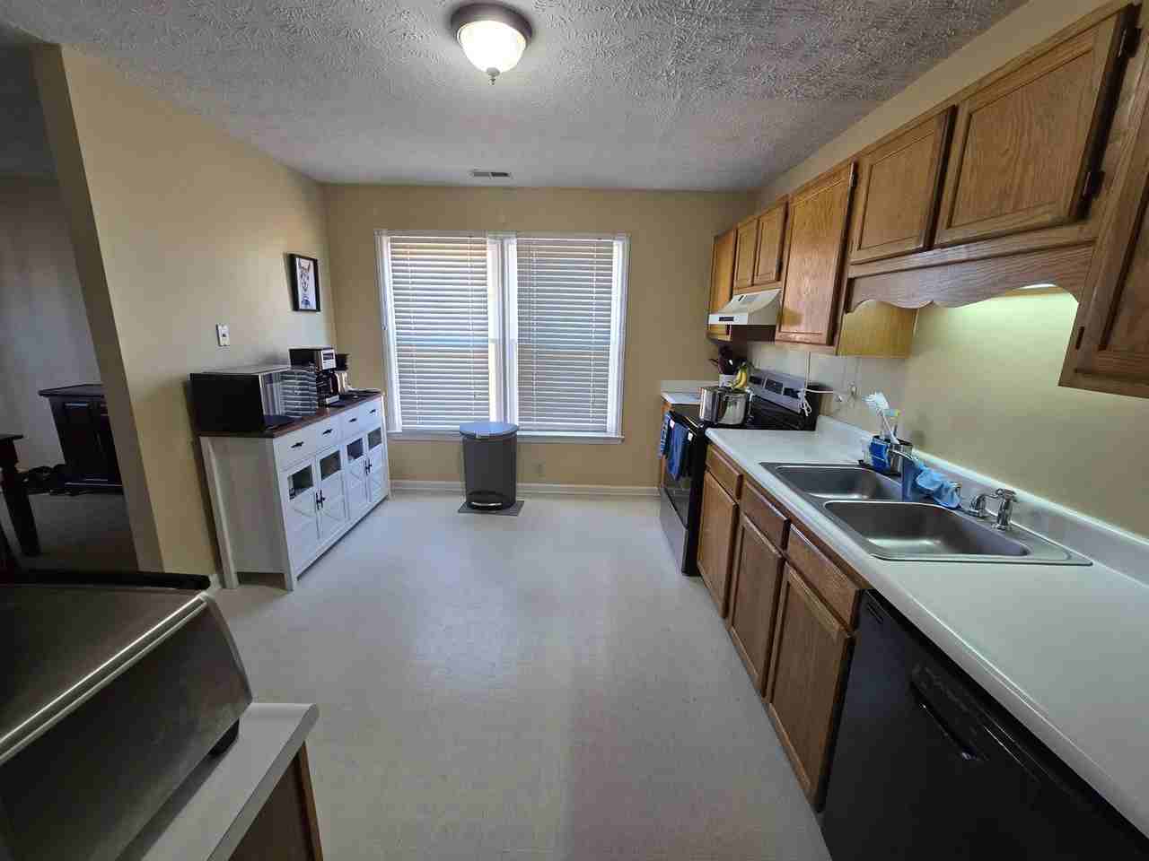 6713 Pacific Ave - Photo 4 of 12