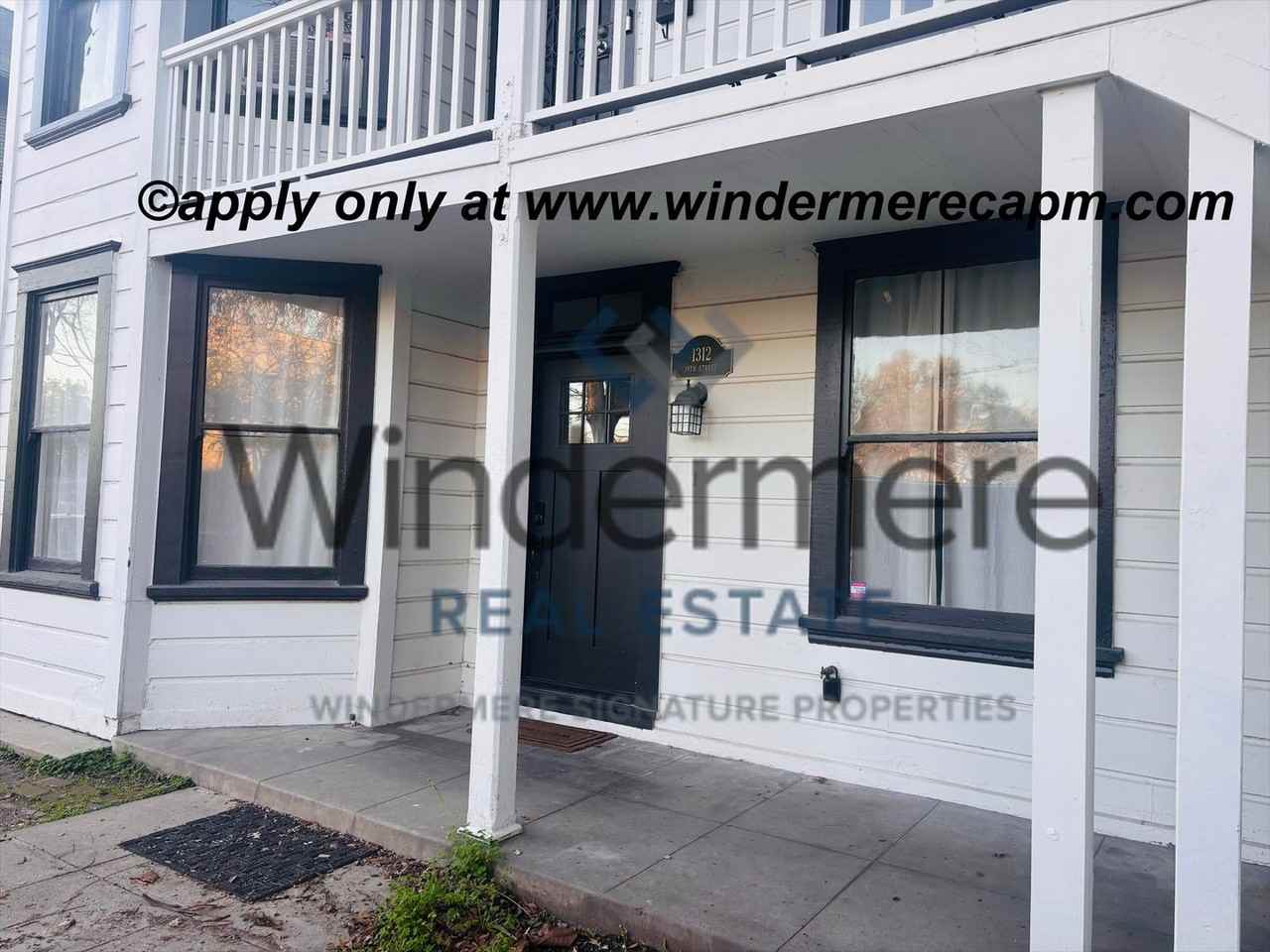 1312 19th St - Photo 2 of 19