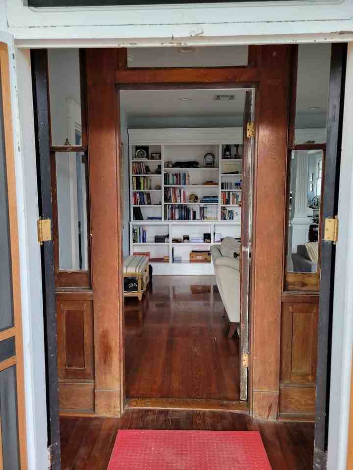 2600 Marengo St - Photo 7 of 33