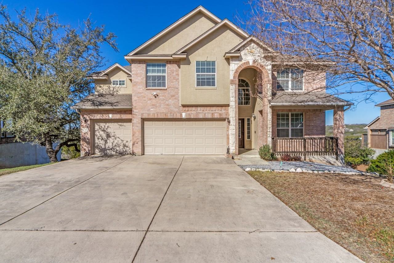 21527 Beaver Brk - Photo 2 of 36