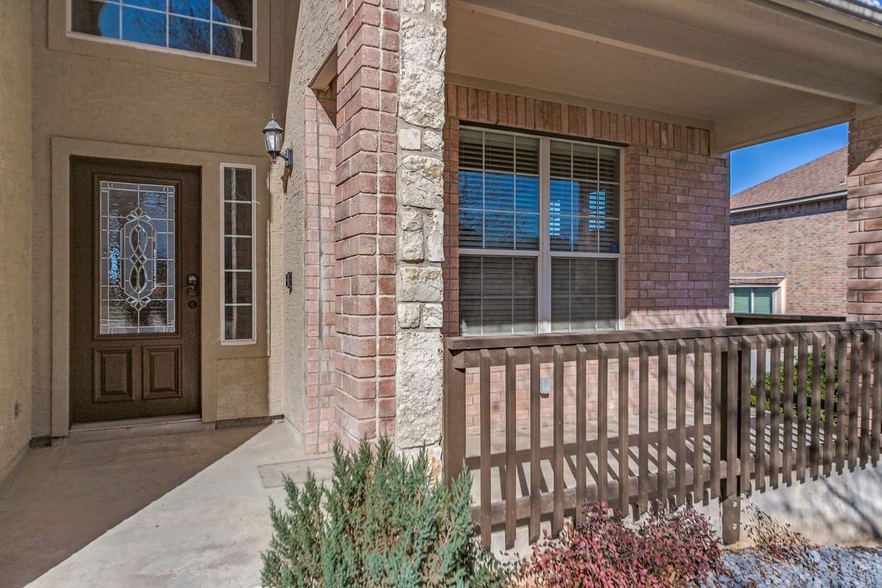 21527 Beaver Brk - Photo 3 of 36