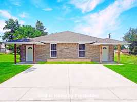 featured image of 2118 Charles Whitlow Ave