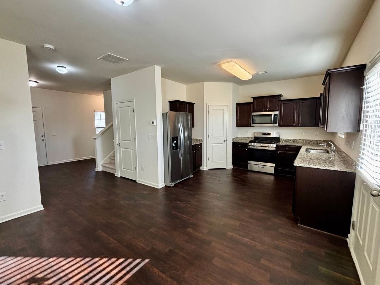 343 Merigold Way - Photo 6 of 24