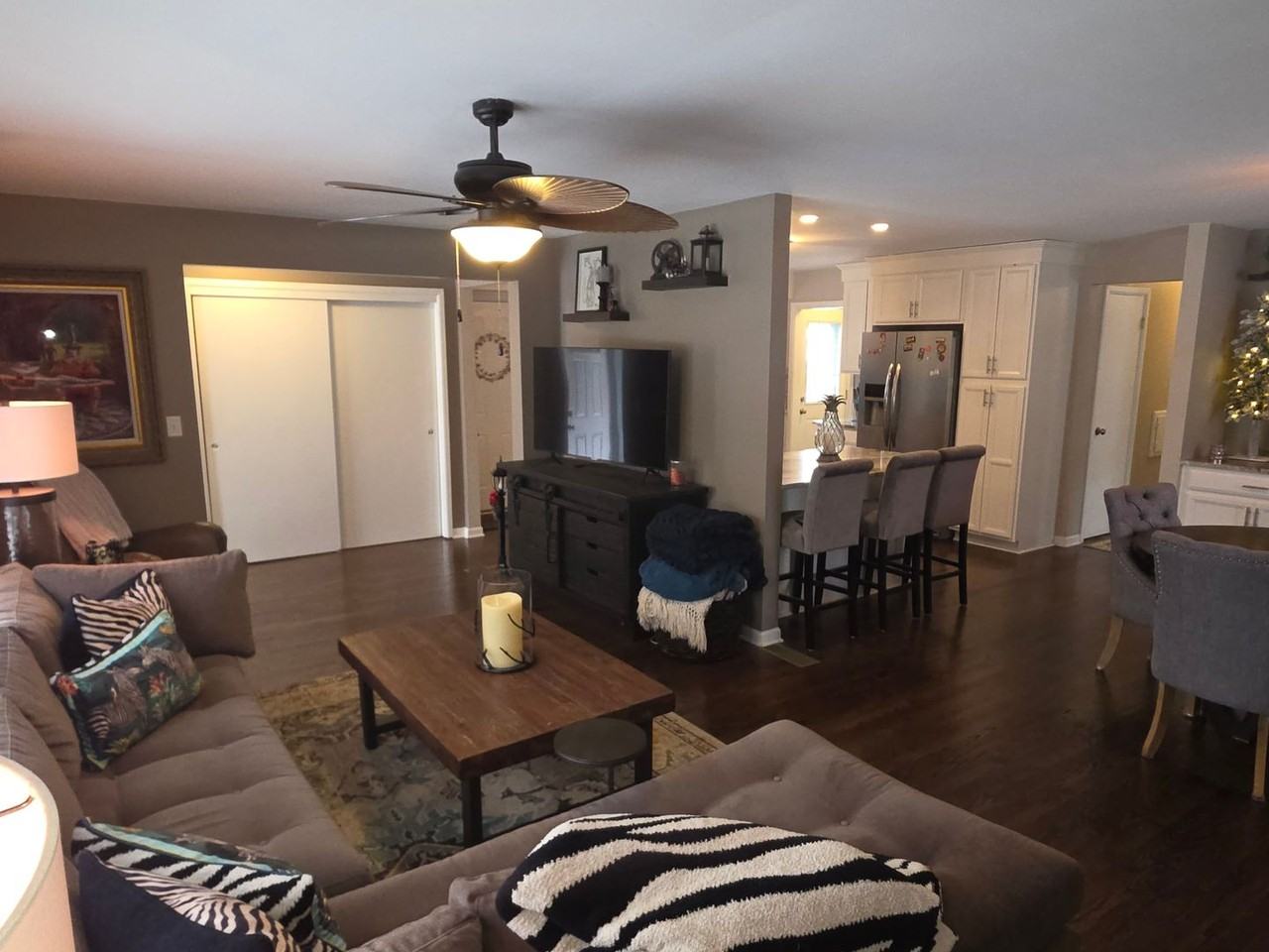 7816 7th Ave - Photo 5 of 19