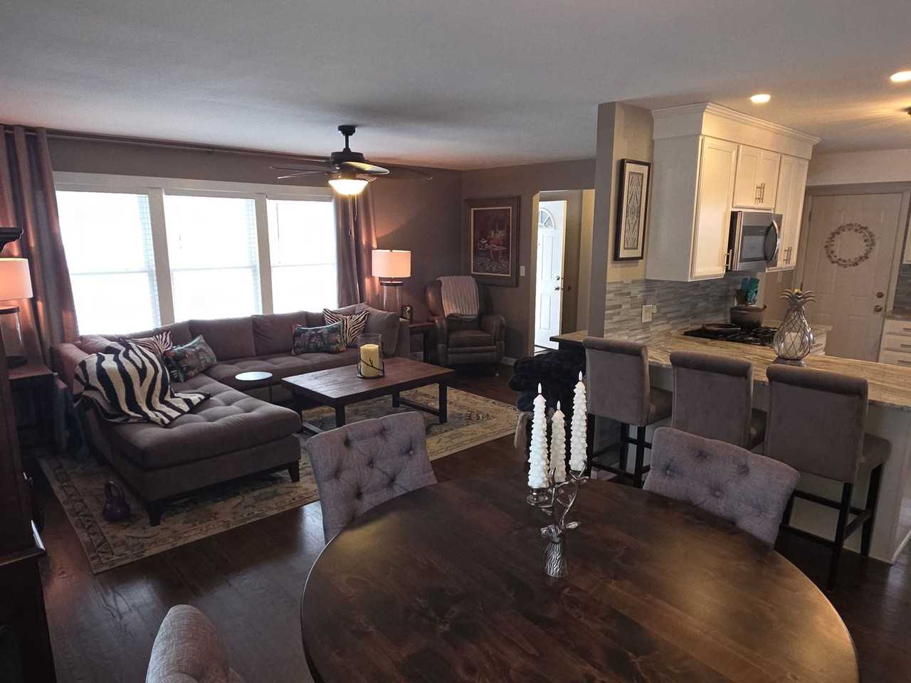 7816 7th Ave - Photo 7 of 19