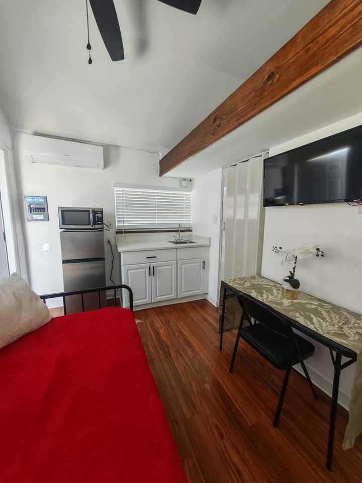 4950 13th Ave N - Photo 2 of 3