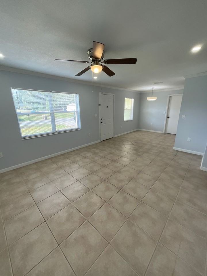 1379 Burnley Ct - Photo 4 of 23