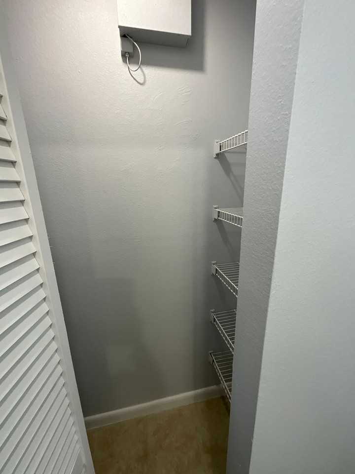 1379 Burnley Ct - Photo 6 of 23