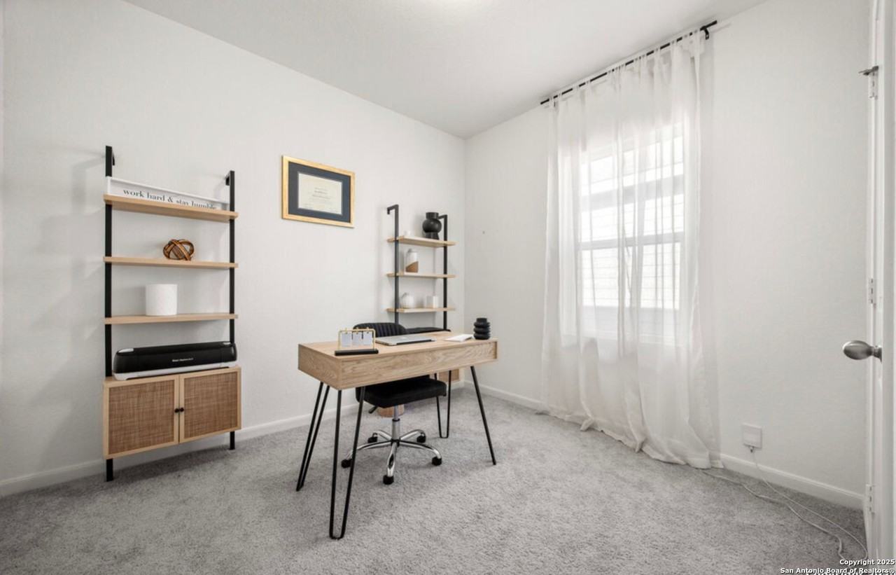 8412 Falcon Mdw - Photo 7 of 16