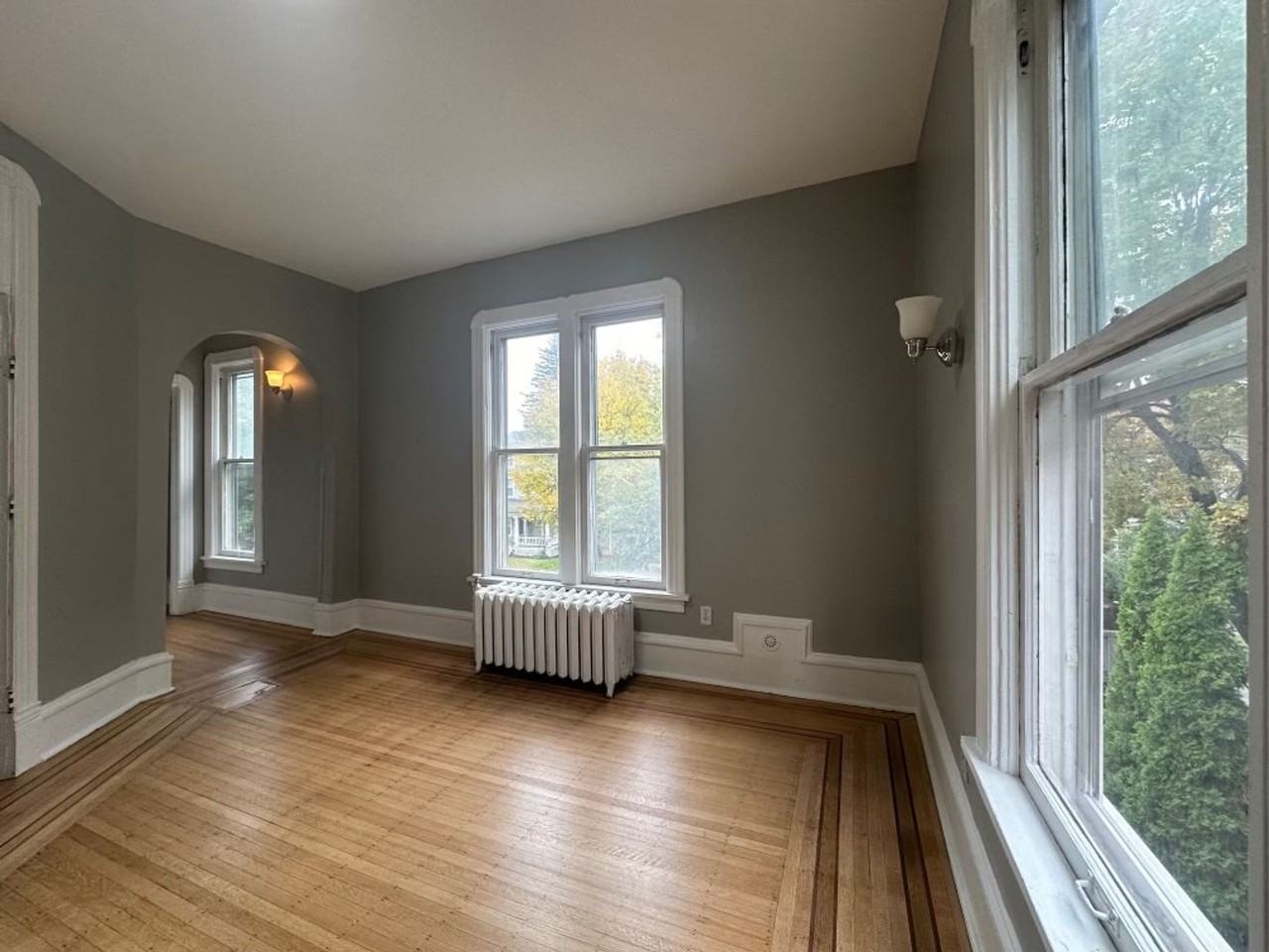 2709 Aldrich Ave S - Photo 7 of 9