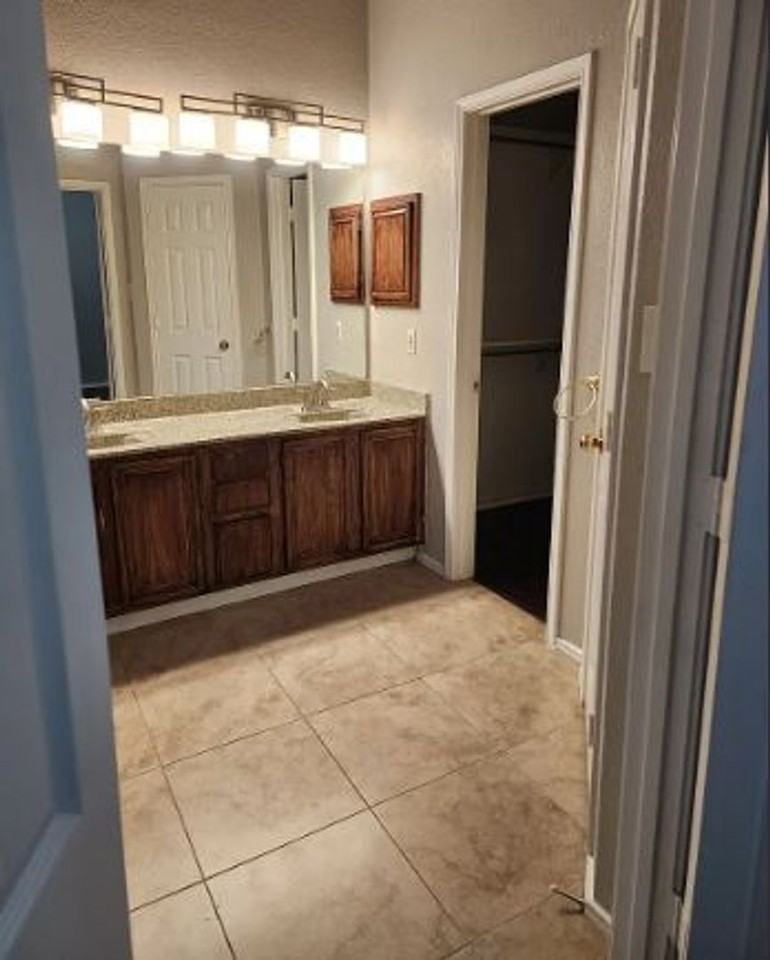 3443 Tipperary Dr - Photo 6 of 11