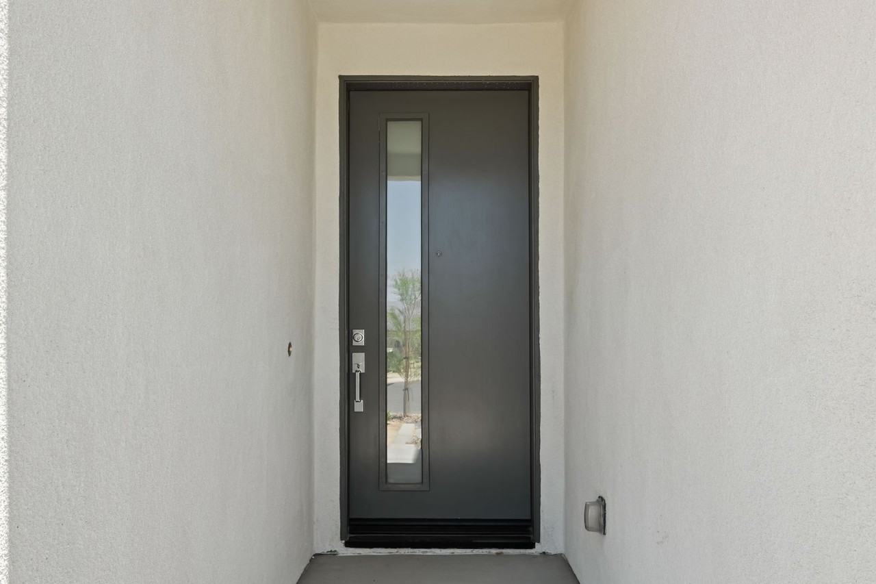 49163 Garland Rd - Photo 3 of 33