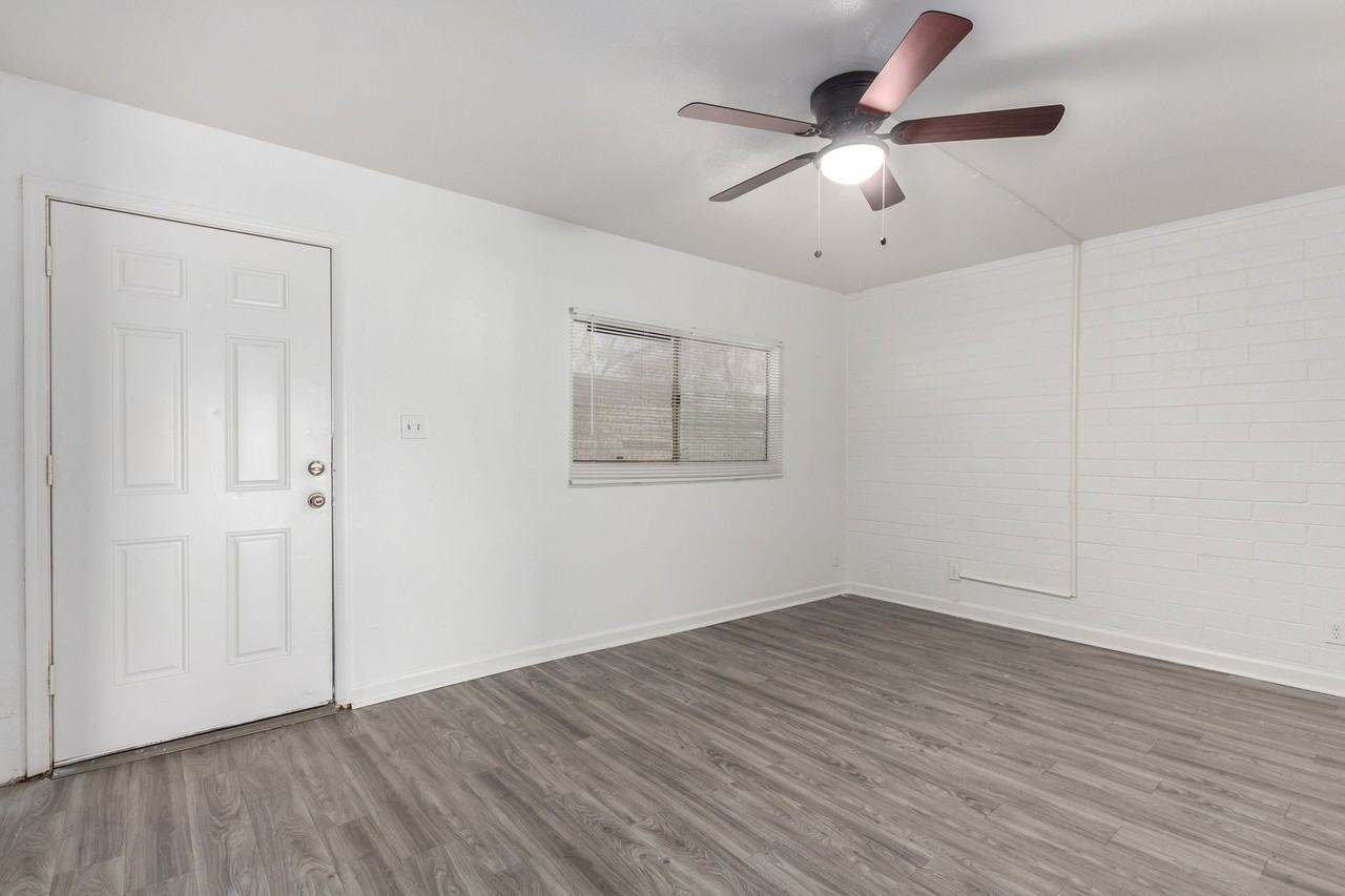 1629 W Filmore - Photo 4 of 35